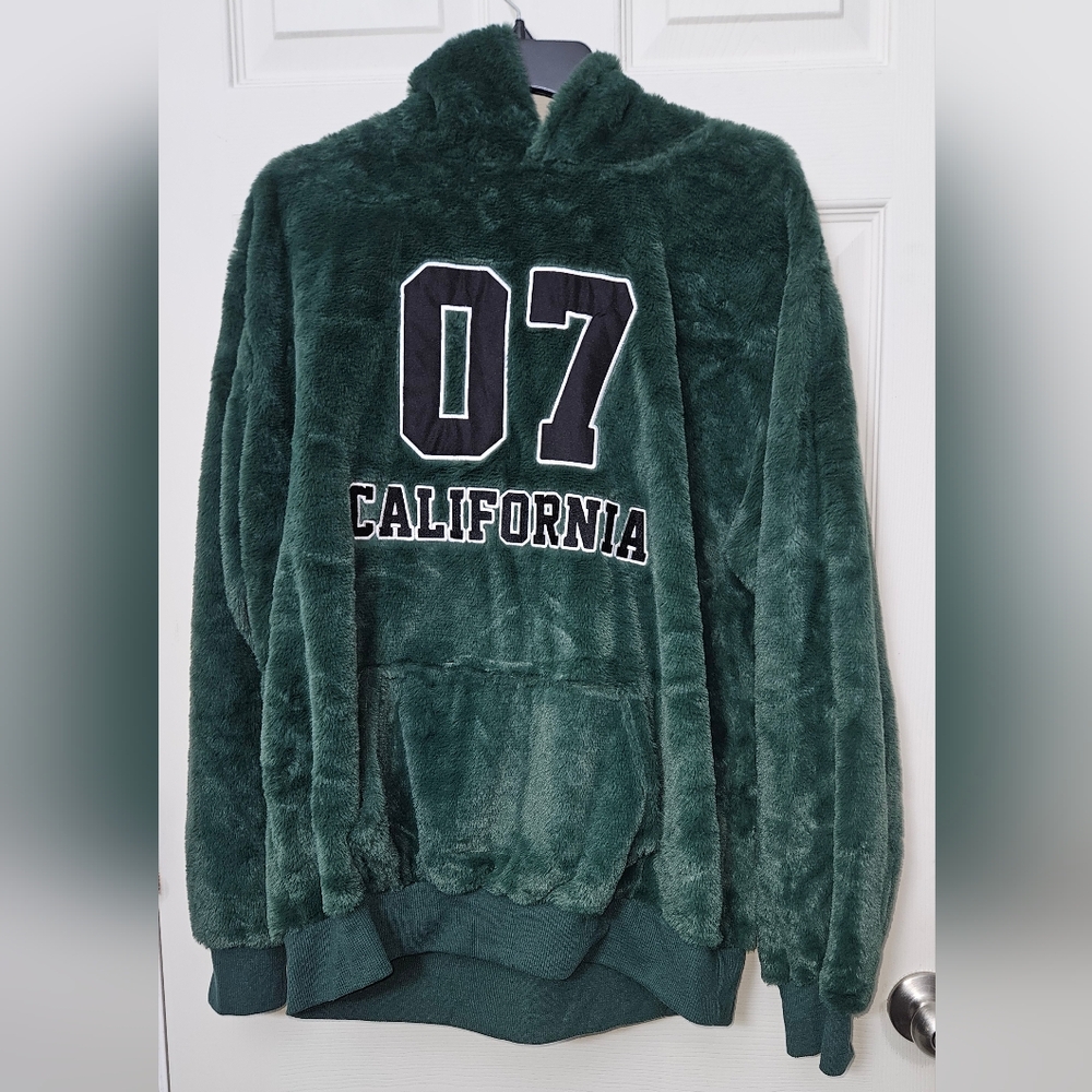 Refuge Plush Crewneck Sweater - Deep Green